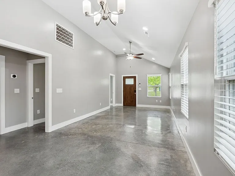 298C Garner Ave — Photo 7