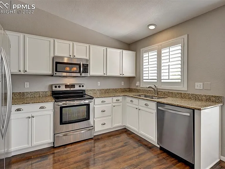 6719 Balance Cir — Photo 11