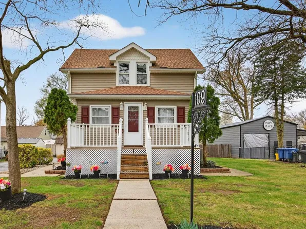 109 E Mill Rd, Maple Shade, NJ 08052