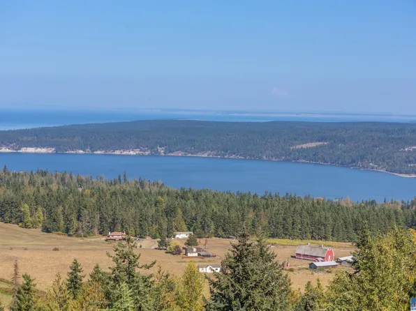 575 Louella Heights Dr, Sequim, WA 98382