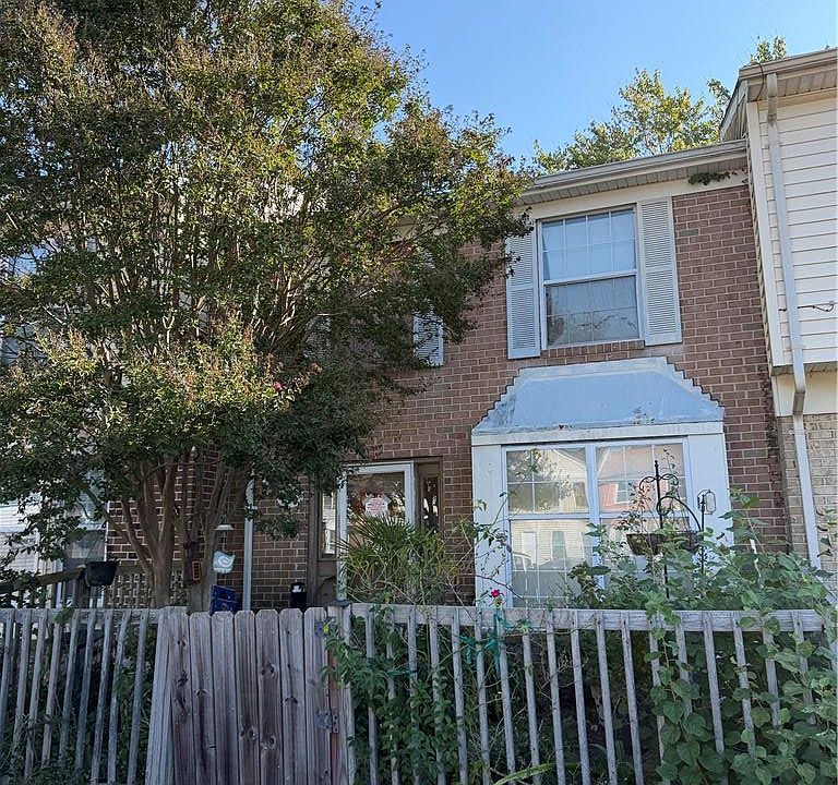 1st image of 580 Registry Ln