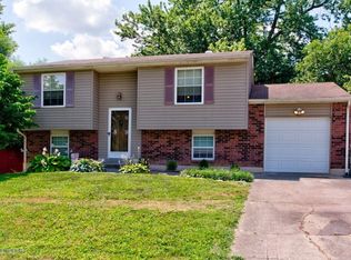 4412 Bath Dr, Worthington Hills, KY 40245
