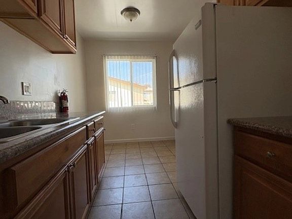 5th image of 2312-2320 Lomita Blvd #10