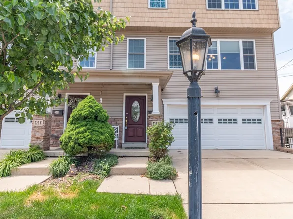 222 Arch St Unit F, Verona, PA 15147