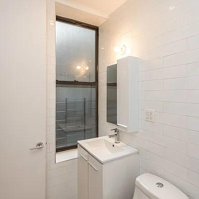 Rented by Nooklyn NYC LLC | media 55