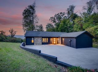 302 Blakley Dr, Kingsport, TN 37664