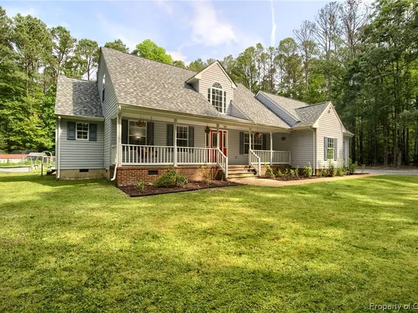 2675 High Point Ln, Gloucester, VA 23061