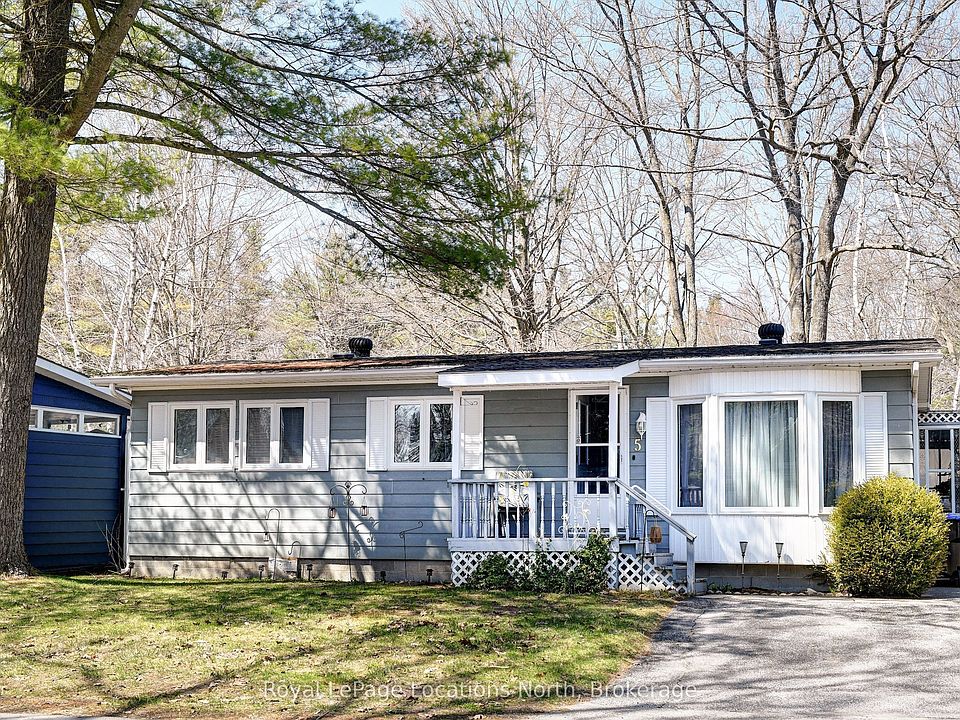 1st image of 5 Murray Dr