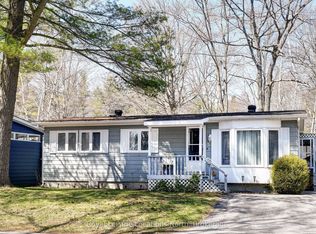 5 Murray Dr, Wasaga Beach, ON L9Z 1K3