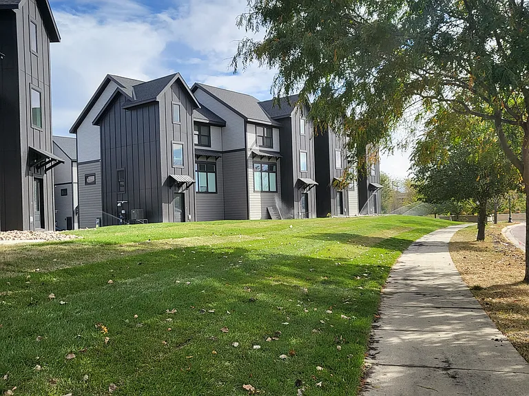 341 Trestle Trl — Photo 35