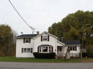 2647 Swett Rd, Lyndonville, NY 14098