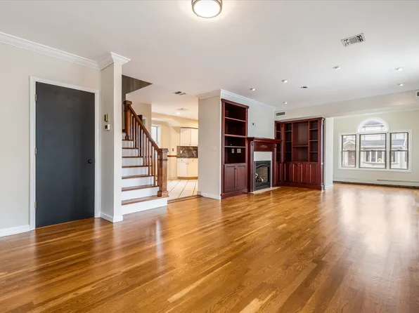 161-40 98th Street image 7 of 36