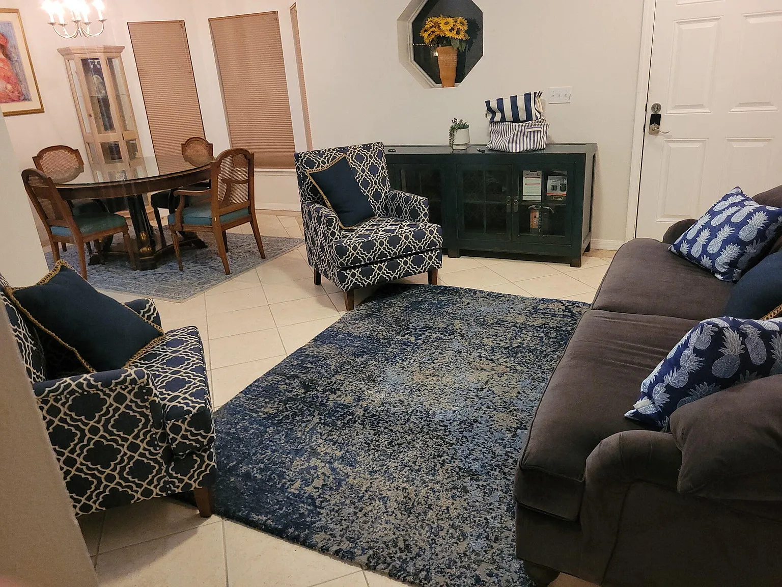 4 bed, 2.0 bath, 1714 sqft, $4,000 — Photo 4