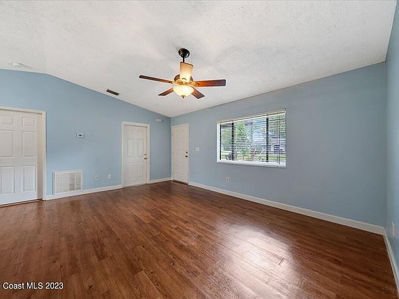 5th image of 782 Lime Ave NW