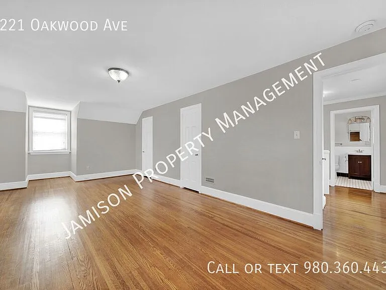 1221 Oakwood Ave — Photo 20