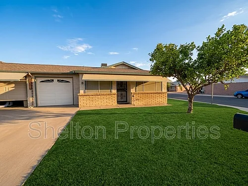 10103 N 97th Ave #B Photo 1