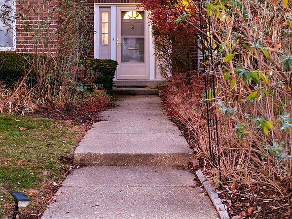 2nd image of 14654 Bauer Dr #14654