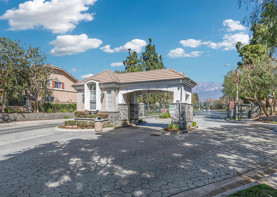 1st image of 9564 Arborglen Dr