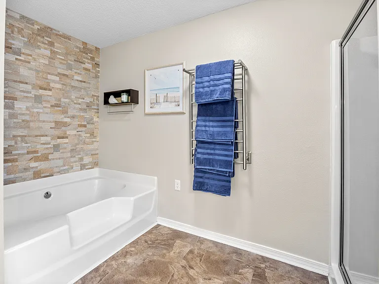8551 Wilburn Cv — Photo 28