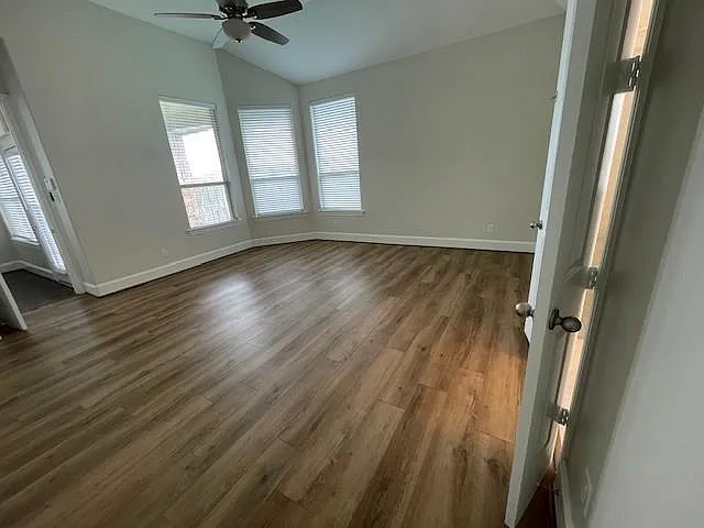 2226 Falcon Brook Dr — Photo 12