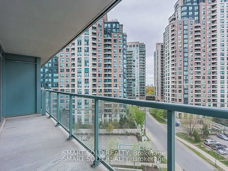 5508 Yonge St #706 — Photo 18