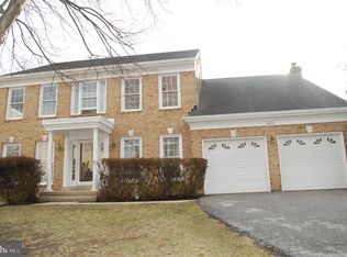 2413 Belle Haven Rd, Alexandria, VA 22307