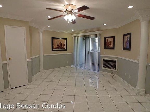 3rd image of 6010 Romaine St APT 104