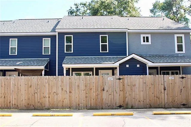 2 bed, 1.5 bath, 1088 sqft, $1,100 — Photo 2