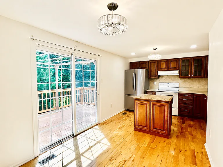 13 Dallington Ct — Photo 11