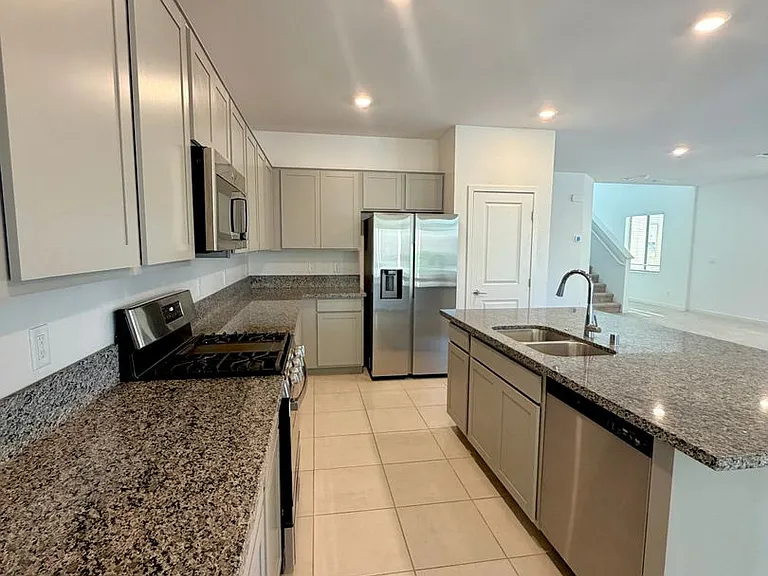 11377 Sonny Miller Ct — Photo 10