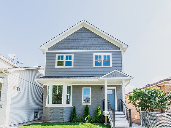 2nd image of 4827 N Melvina Ave