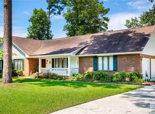 371 Davis Rd, Richmond Hill, GA 31324