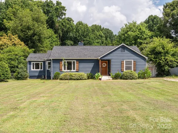 7210 Tuckaseegee Rd, Charlotte, NC 28214