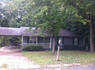 2805 Aunt Pitty Pat Ln, Douglasville, GA 30135