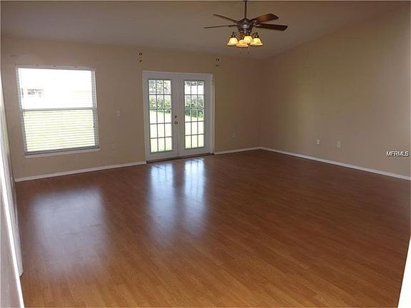 4th image of 709 Toulon Dr