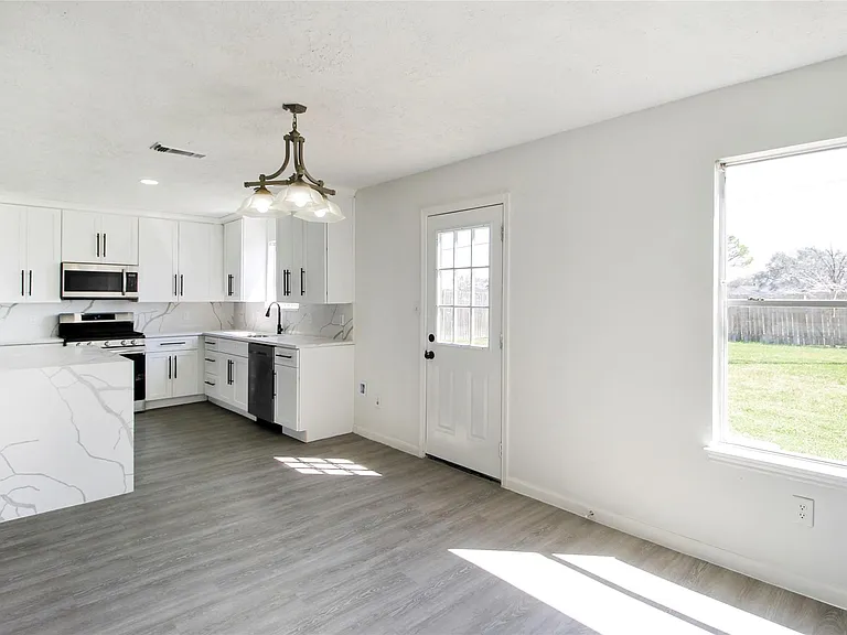 511 Chaseway Dr — Photo 11