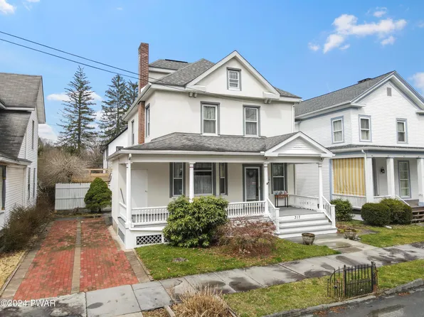 317 16th St, Honesdale, PA 18431