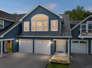 7504 Birdsong Ln, Cicero, NY 13039