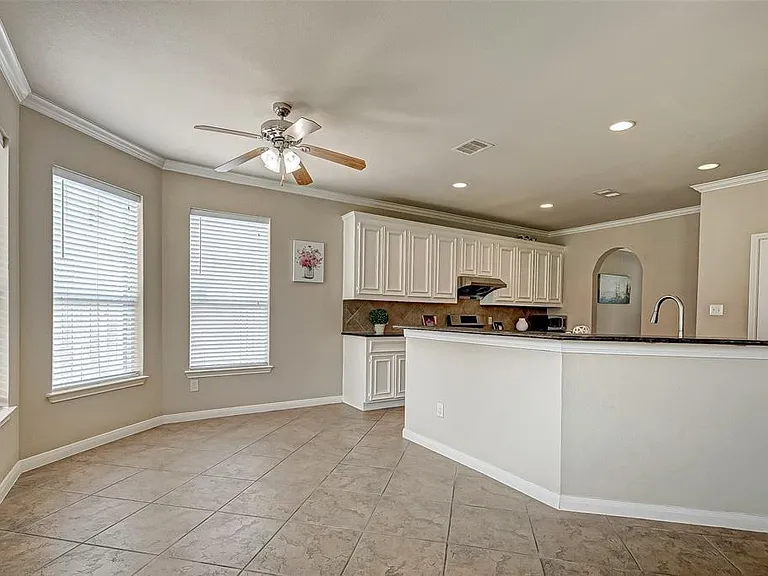 4602 Butler Springs Ln — Photo 15