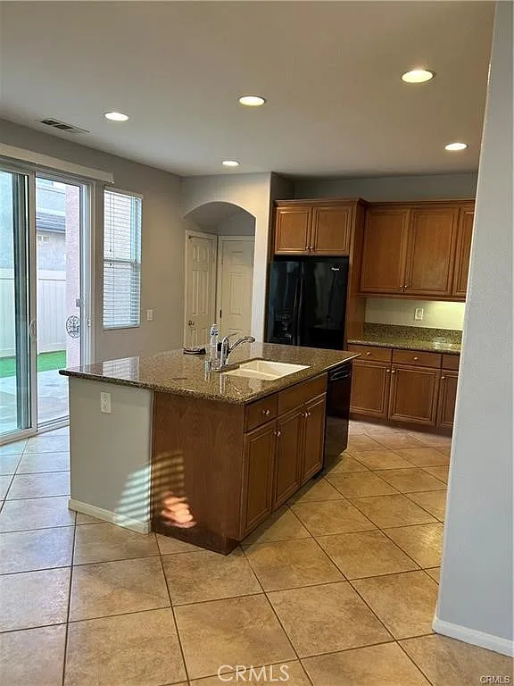 3 bed, 2.5 bath, 1660 sqft, $3,100 — Photo 4