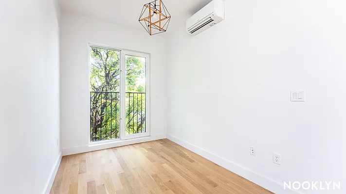 Rented by Nooklyn NYC LLC | media 7