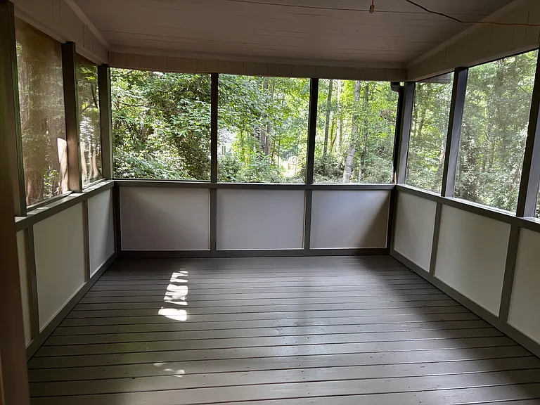 3713 Holland Dr — Photo 10