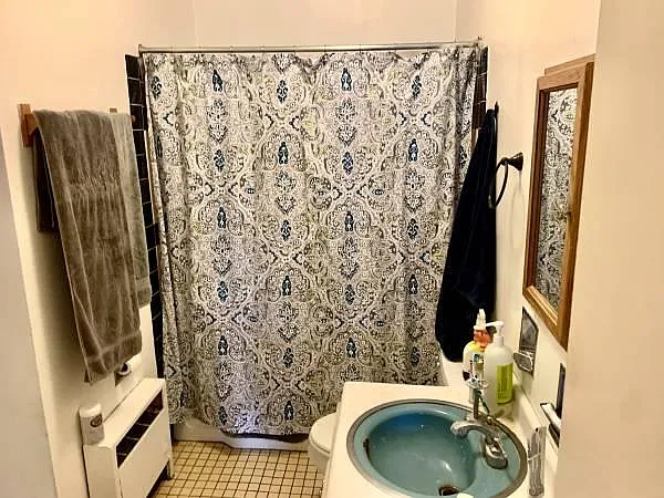 3205 N Clark St #218 — Photo 5