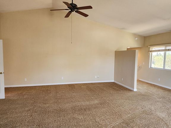 4th image of 3673B Pine St