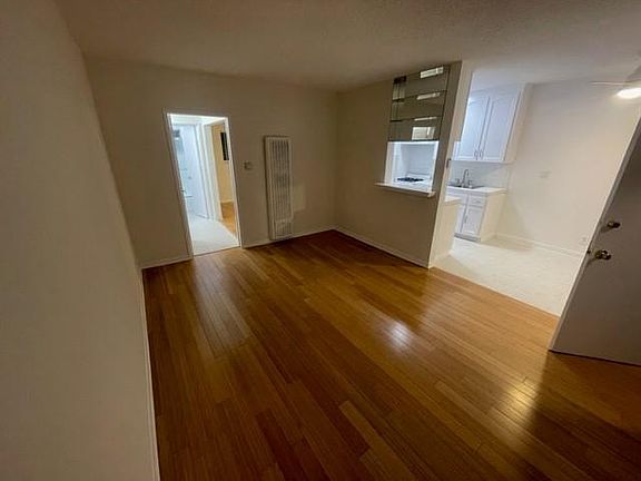 5th image of 1712 N Kingsley Dr APT 217
