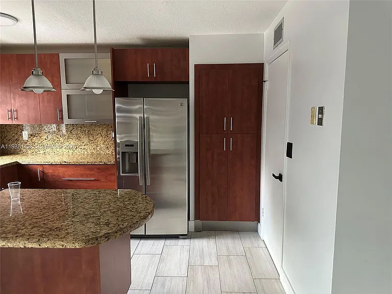 6526 Kendale Lakes Dr #1405 — Photo 5