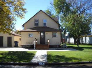 314 6th Ave SW, Watertown, SD 57201