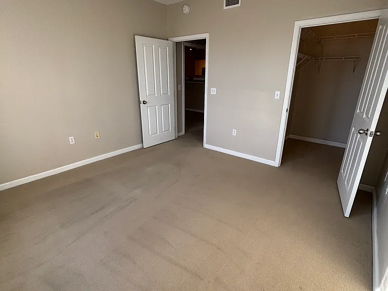 1000 Providence Pl #305 — Photo 3
