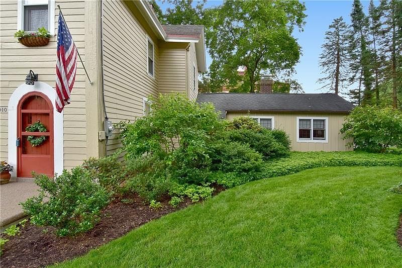 1010 Glenshaw Ave, Glenshaw, PA 15116 Zillow