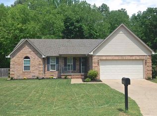 132 Baymeadows Dr, Jackson, TN 38305